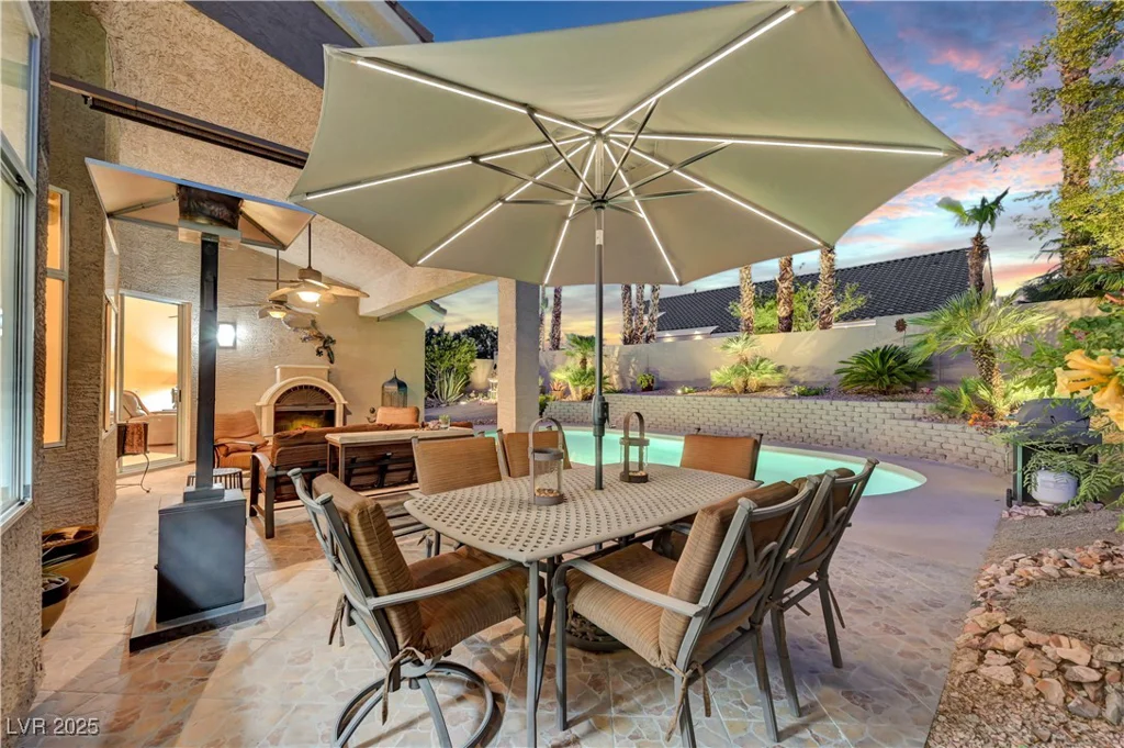 216 Chestnut Ridge, Henderson, NV 89012