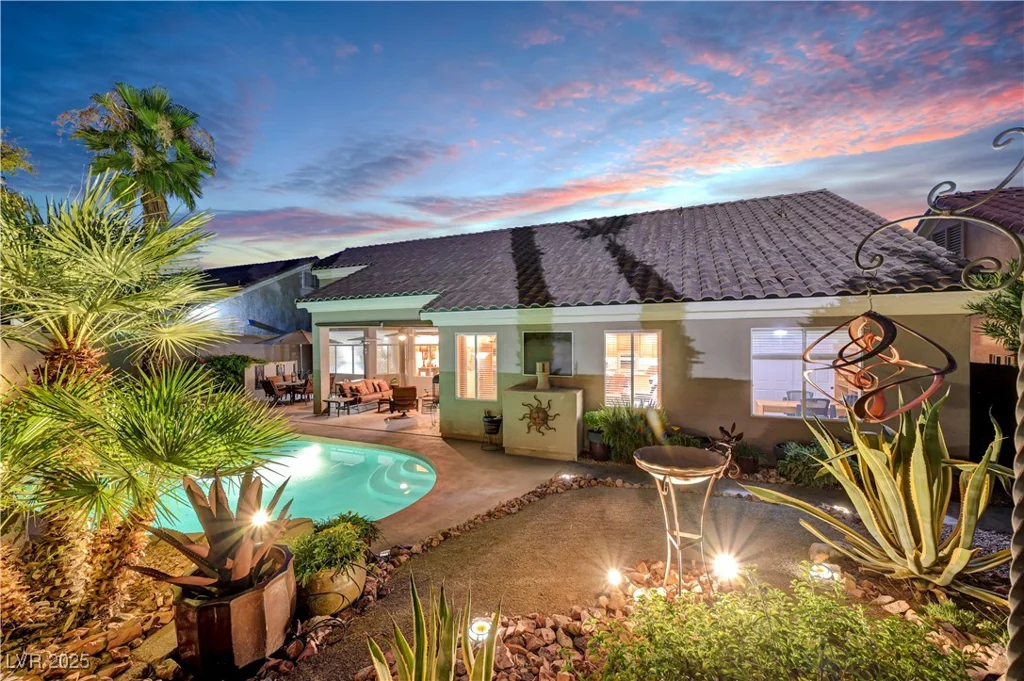 216 Chestnut Ridge, Henderson, NV 89012