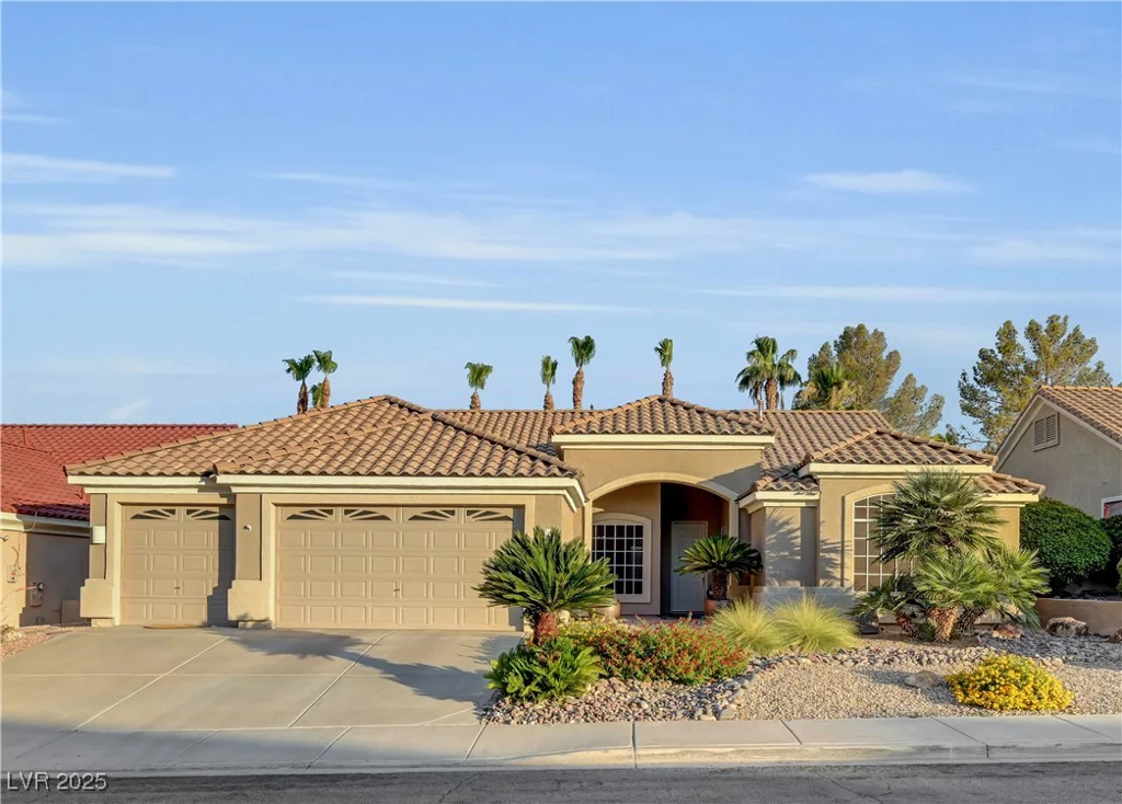 216 Chestnut Ridge, Henderson, NV 89012