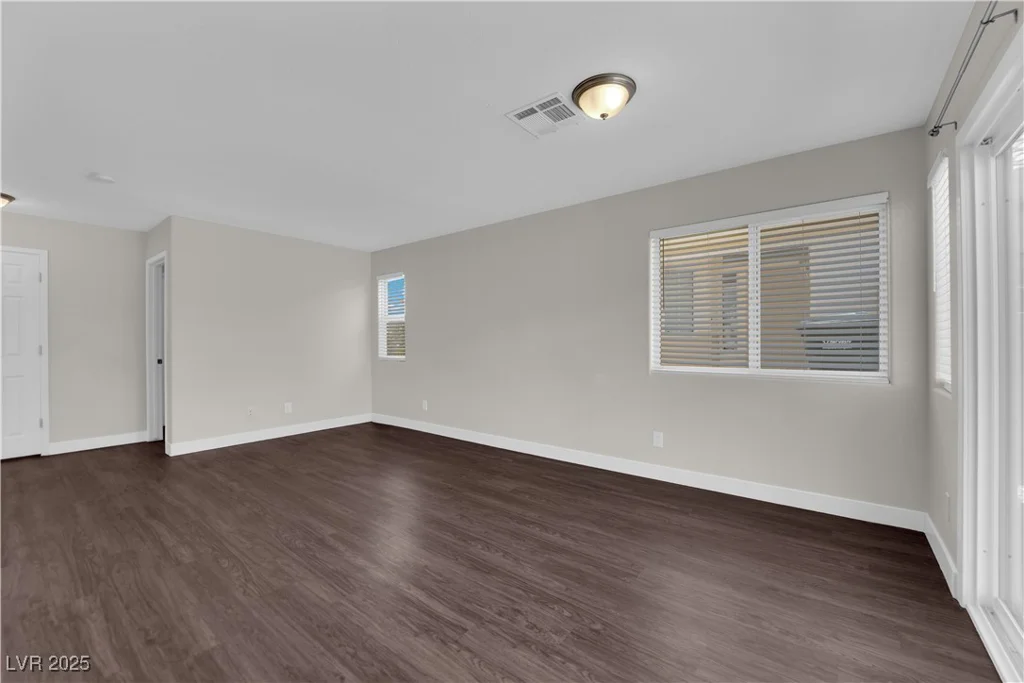 6920 White Lakes, Las Vegas, NV 89130