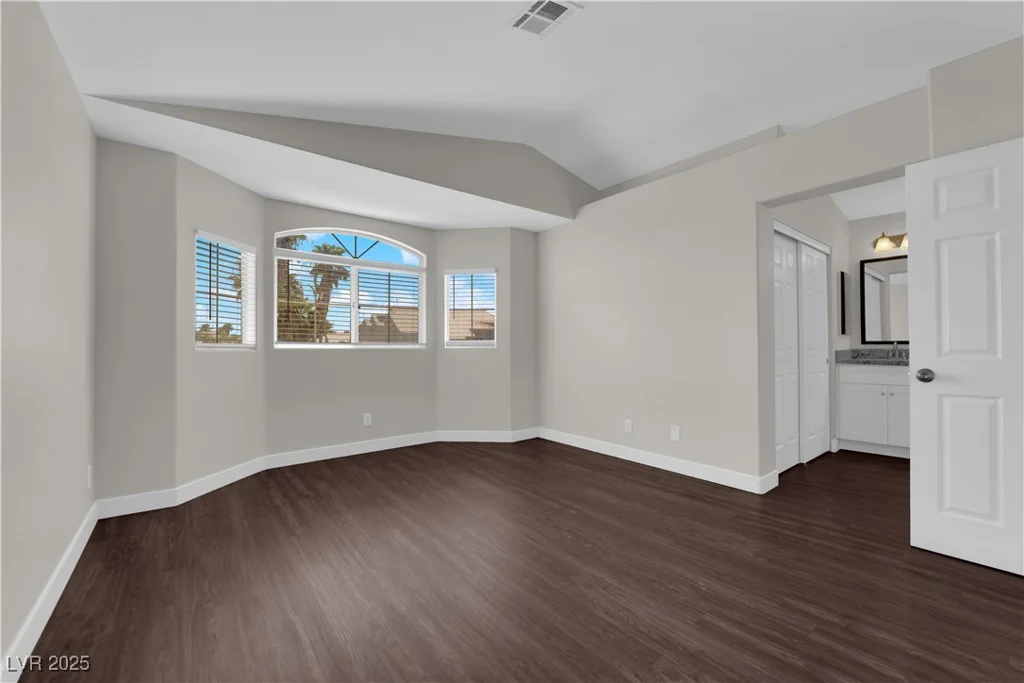 6920 White Lakes, Las Vegas, NV 89130