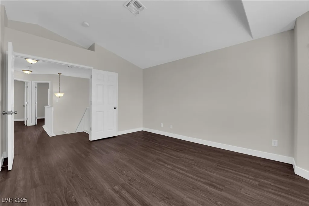 6920 White Lakes, Las Vegas, NV 89130