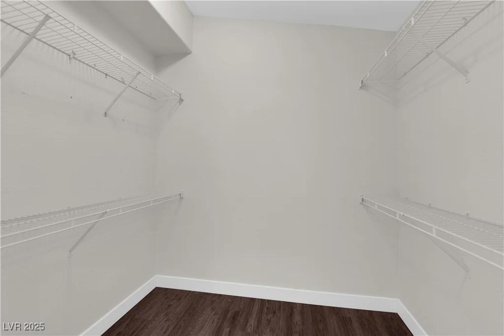 6920 White Lakes, Las Vegas, NV 89130