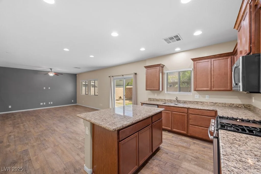 9127 Island Wolf, Las Vegas, NV 89149