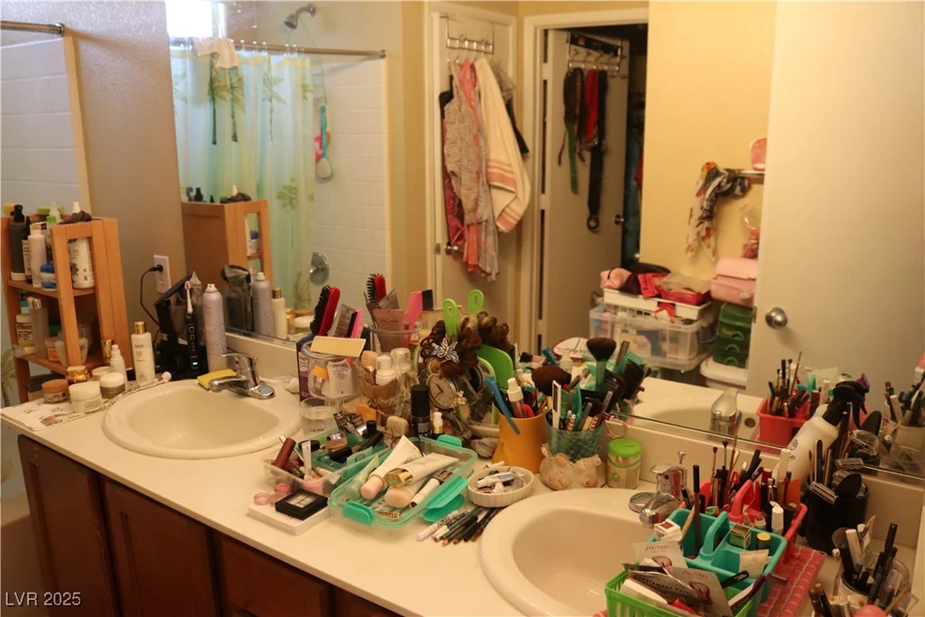 3237 Aiken, North Las Vegas, NV 89032