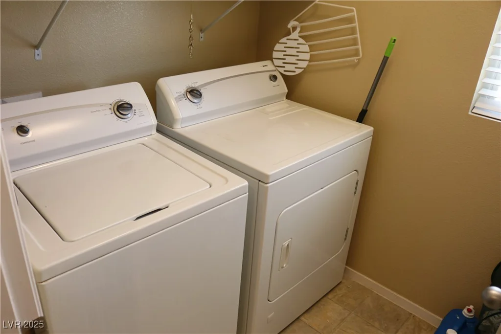 3237 Aiken, North Las Vegas, NV 89032