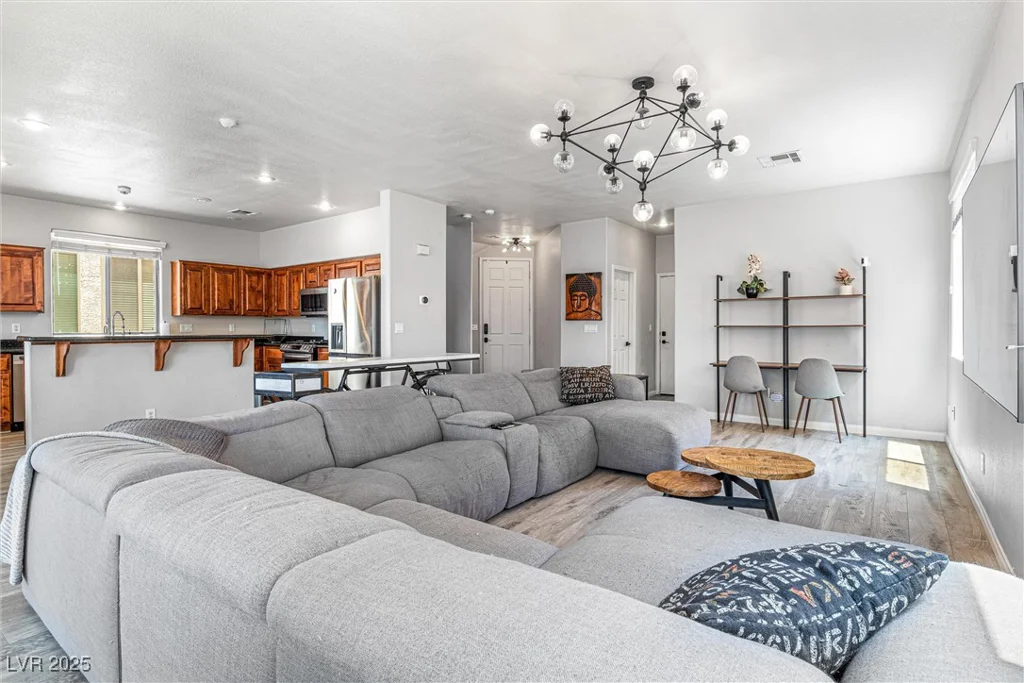 6841 Armistead, Las Vegas, NV 89149
