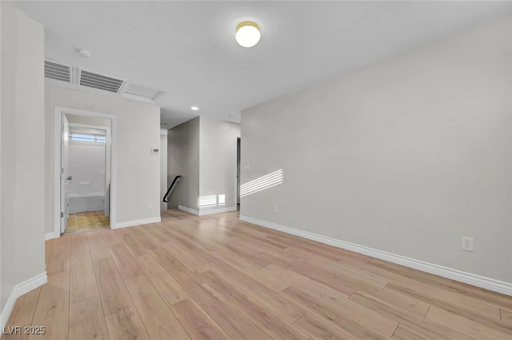 6373 Beavertail Pond, Las Vegas, NV 89122