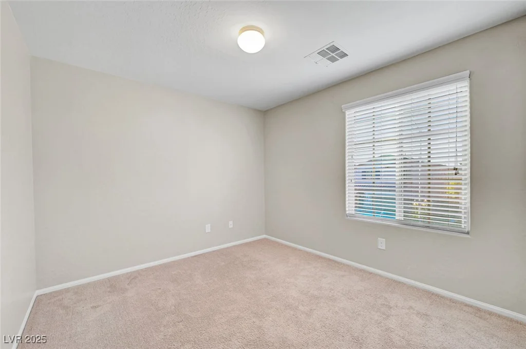 6373 Beavertail Pond, Las Vegas, NV 89122