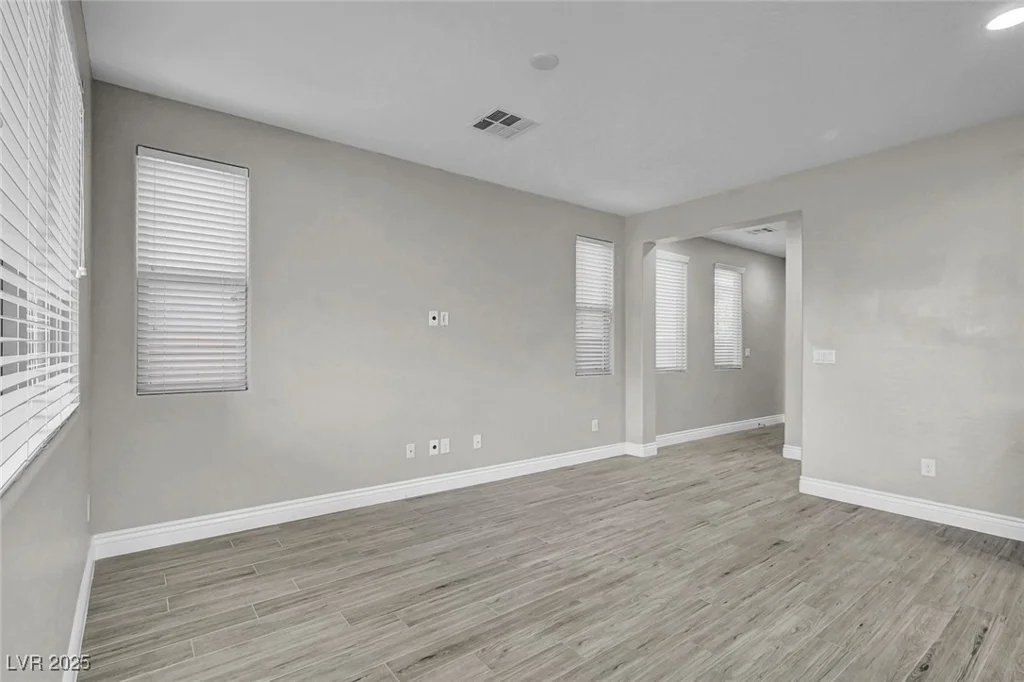 6373 Beavertail Pond, Las Vegas, NV 89122