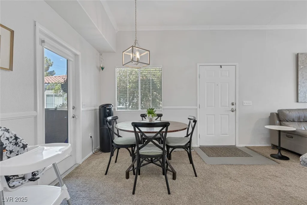 10245 Maryland, Las Vegas, NV 89183