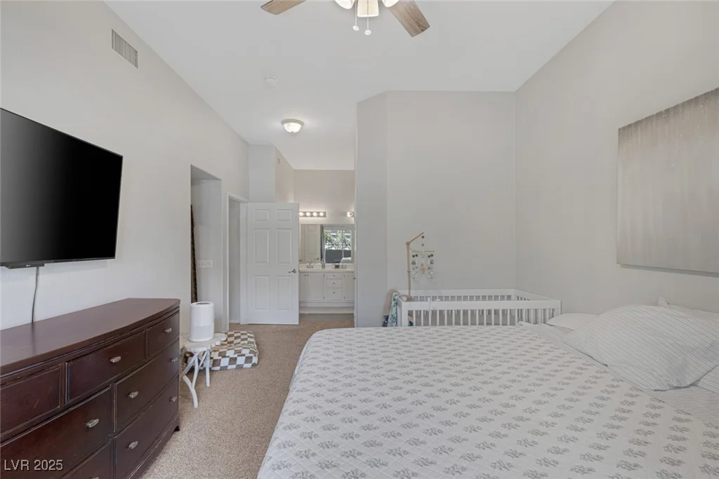 10245 Maryland, Las Vegas, NV 89183