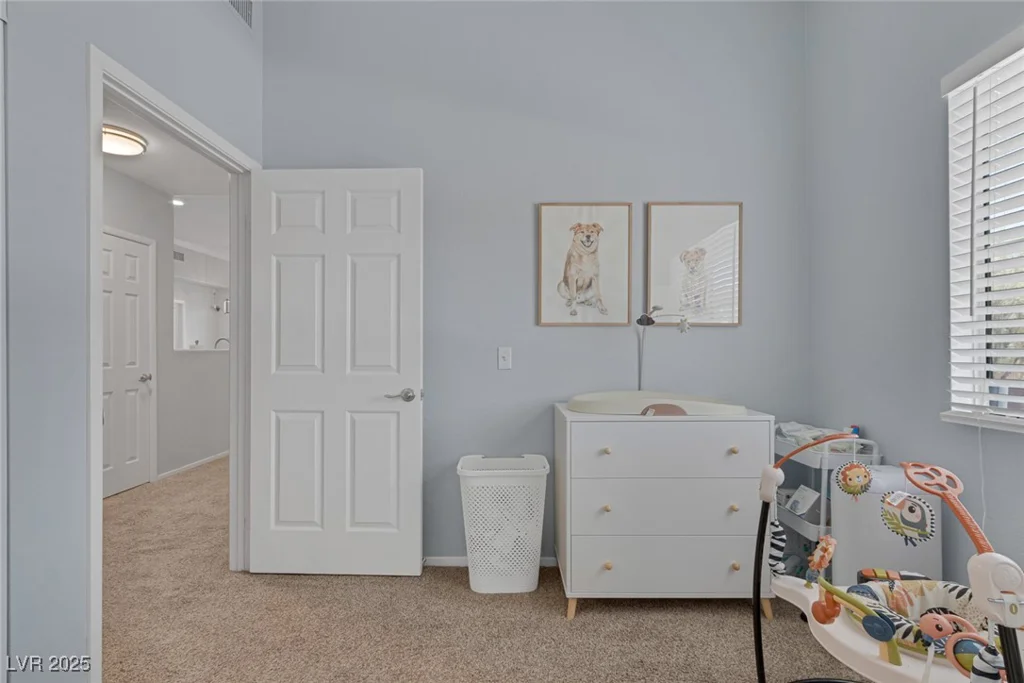 10245 Maryland, Las Vegas, NV 89183