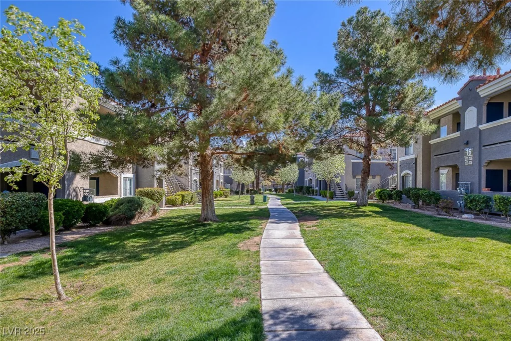 10245 Maryland, Las Vegas, NV 89183