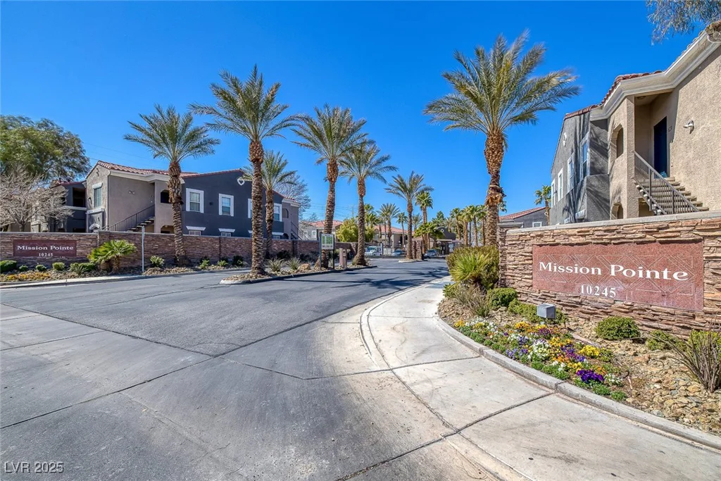 10245 Maryland, Las Vegas, NV 89183