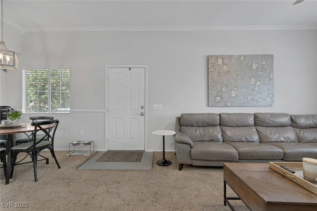 10245 Maryland, Las Vegas, NV 89183