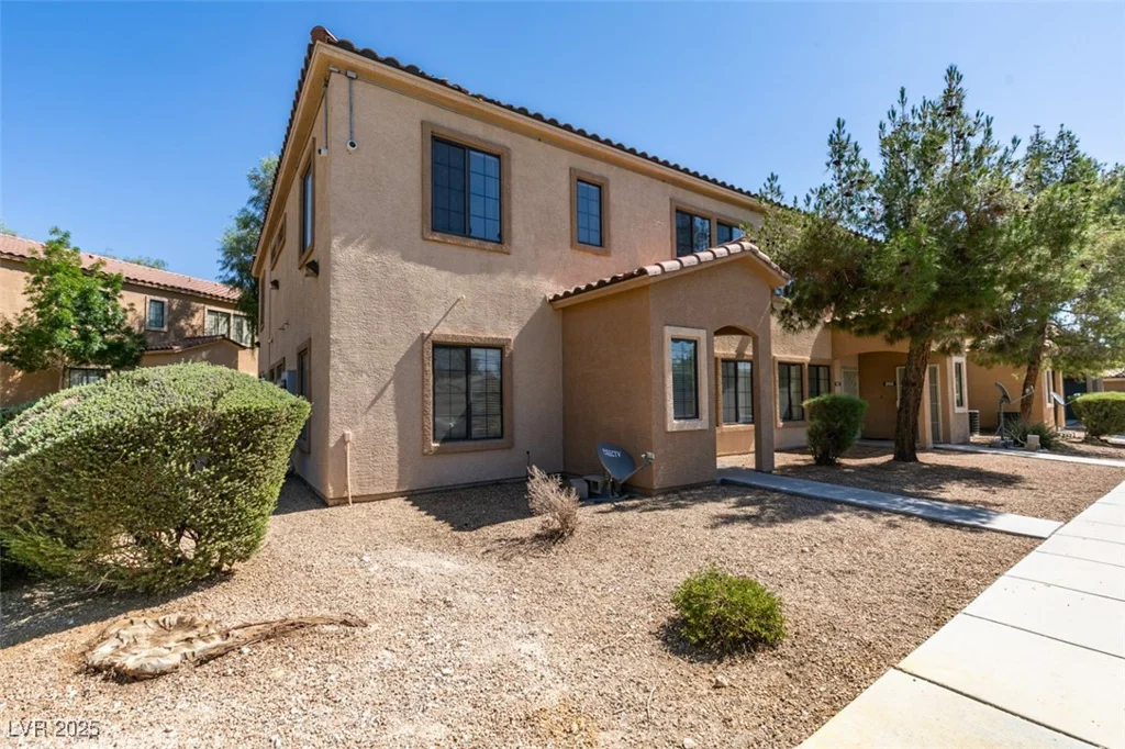 2030 Rancho Lake, Las Vegas, NV 89108