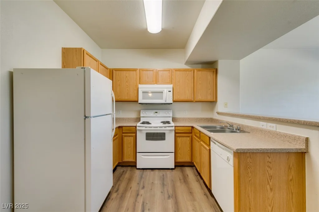 2030 Rancho Lake, Las Vegas, NV 89108