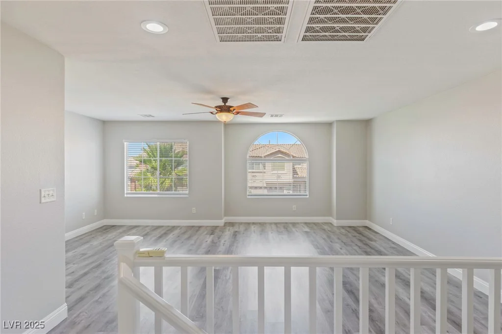 1172 Pale Sunset, Las Vegas, NV 89110