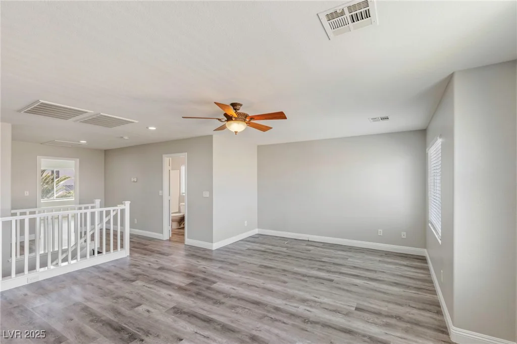 1172 Pale Sunset, Las Vegas, NV 89110
