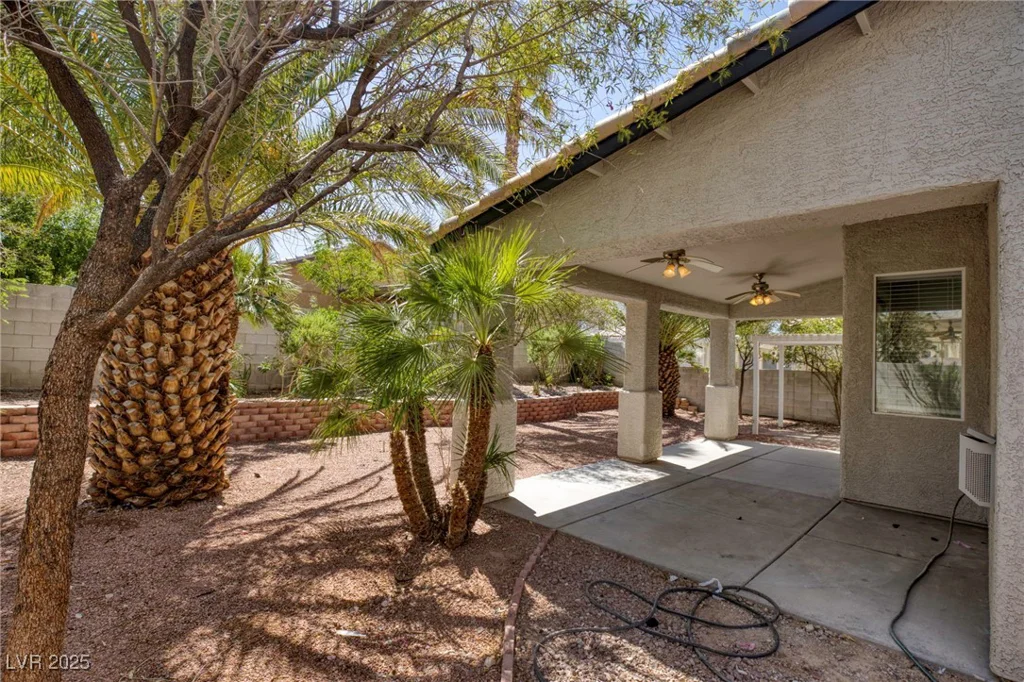 1172 Pale Sunset, Las Vegas, NV 89110
