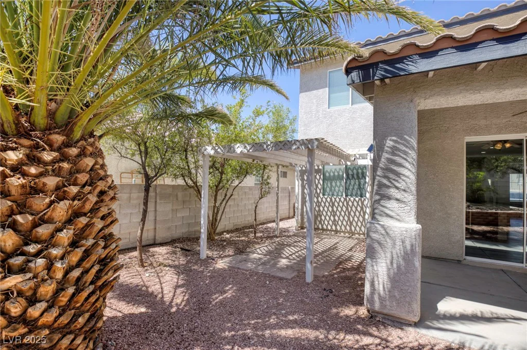 1172 Pale Sunset, Las Vegas, NV 89110