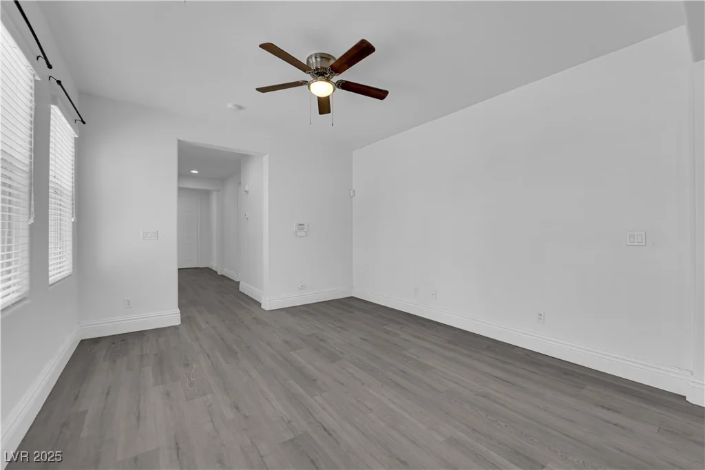 8521 Lawsonia, Las Vegas, NV 89149