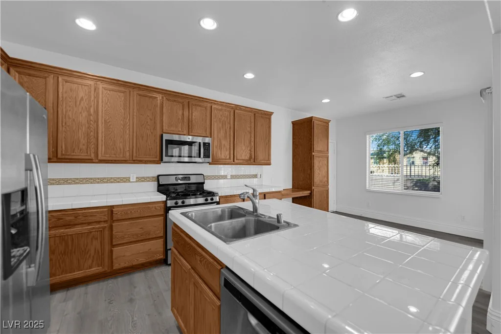 8521 Lawsonia, Las Vegas, NV 89149