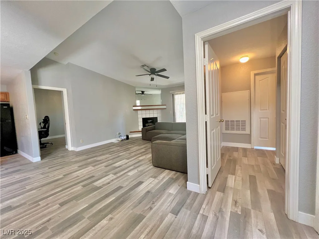 2627 Durango, Las Vegas, NV 89117
