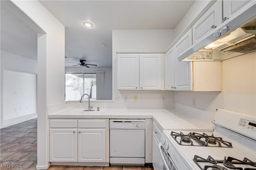 10612 Primrose Arbor, Las Vegas, NV 89144