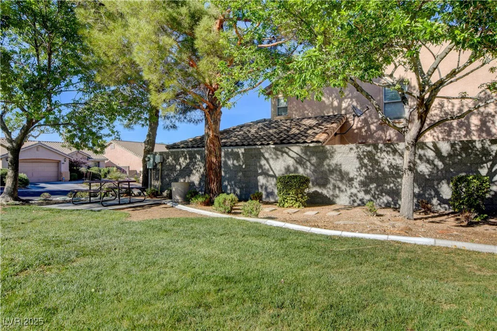 10612 Primrose Arbor, Las Vegas, NV 89144
