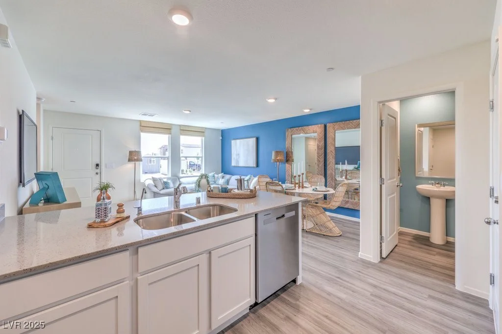 6172 Hibiscus Garden, North Las Vegas, NV 89081
