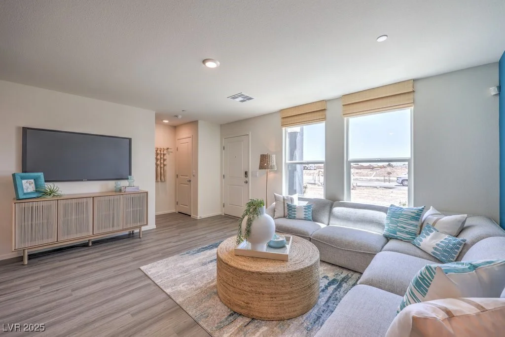 6172 Hibiscus Garden, North Las Vegas, NV 89081