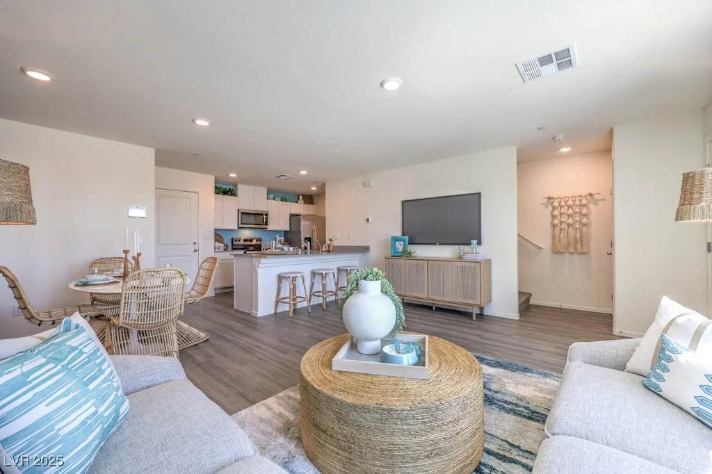 6172 Hibiscus Garden, North Las Vegas, NV 89081
