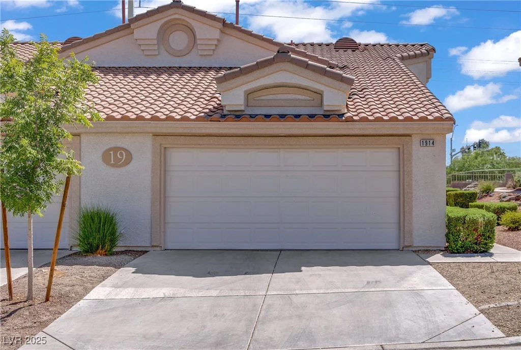 855 Stephanie, Henderson, NV 89014