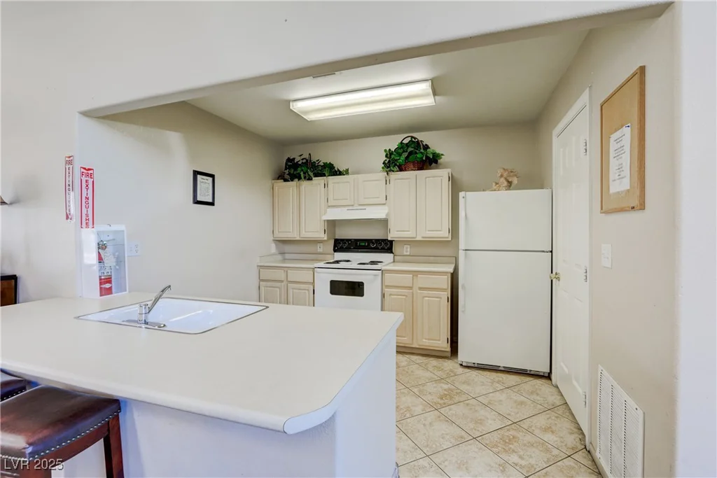 855 Stephanie, Henderson, NV 89014