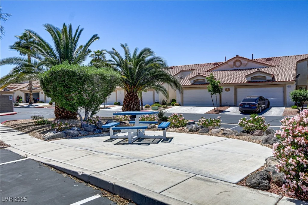 855 Stephanie, Henderson, NV 89014
