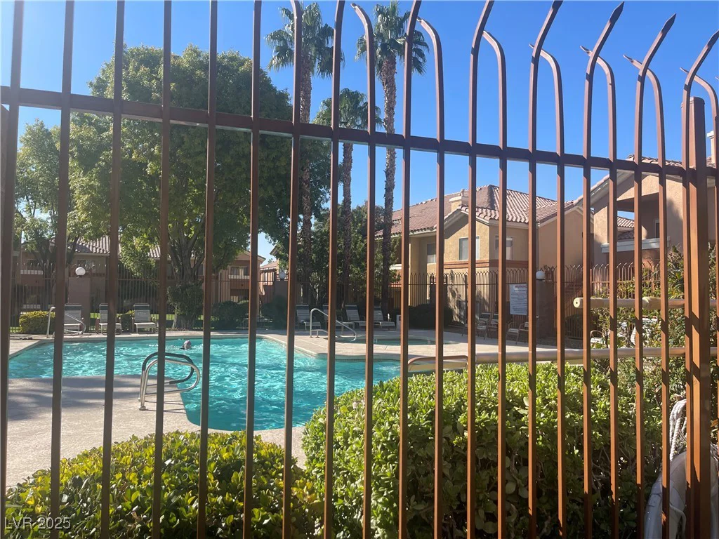 1050 Cactus, Las Vegas, NV 89183