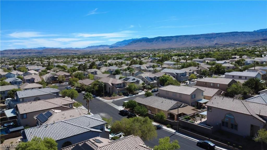 2756 Chaucer, Las Vegas, NV 89135