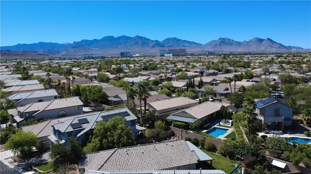 2756 Chaucer, Las Vegas, NV 89135