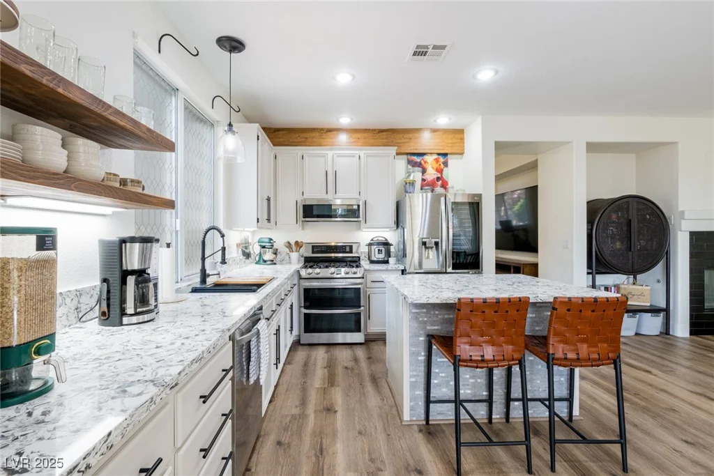2756 Chaucer, Las Vegas, NV 89135