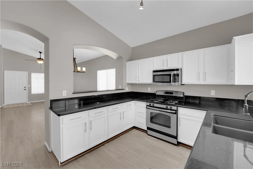 1205 Boulder Shore, North Las Vegas, NV 89081