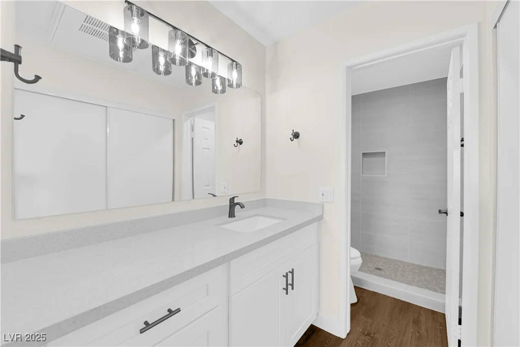5174 Jones, Las Vegas, NV 89118