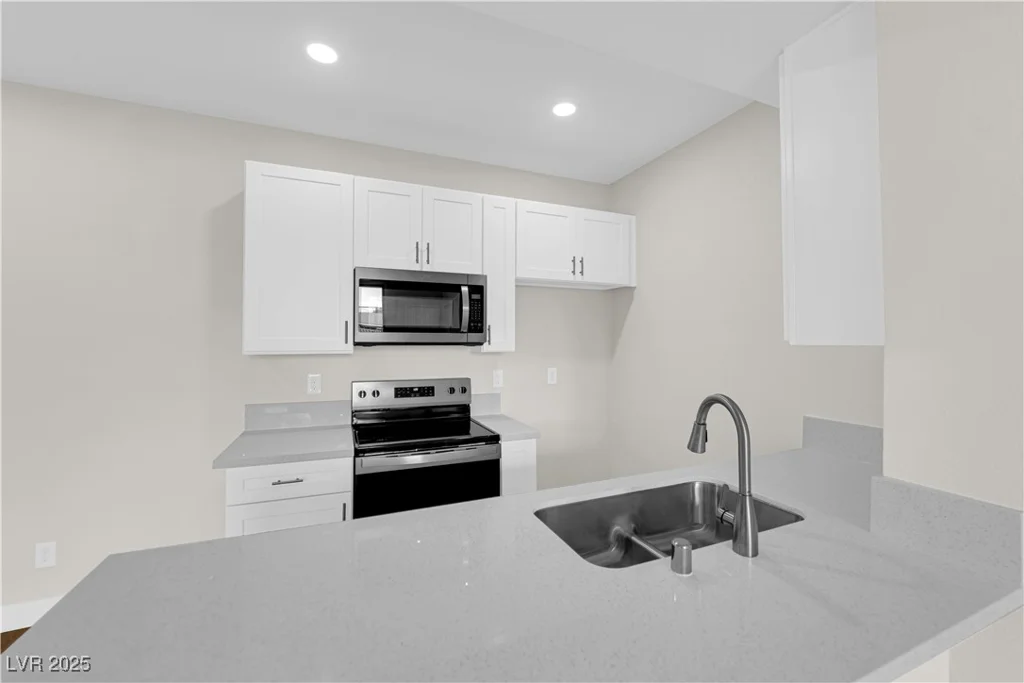 5174 Jones, Las Vegas, NV 89118
