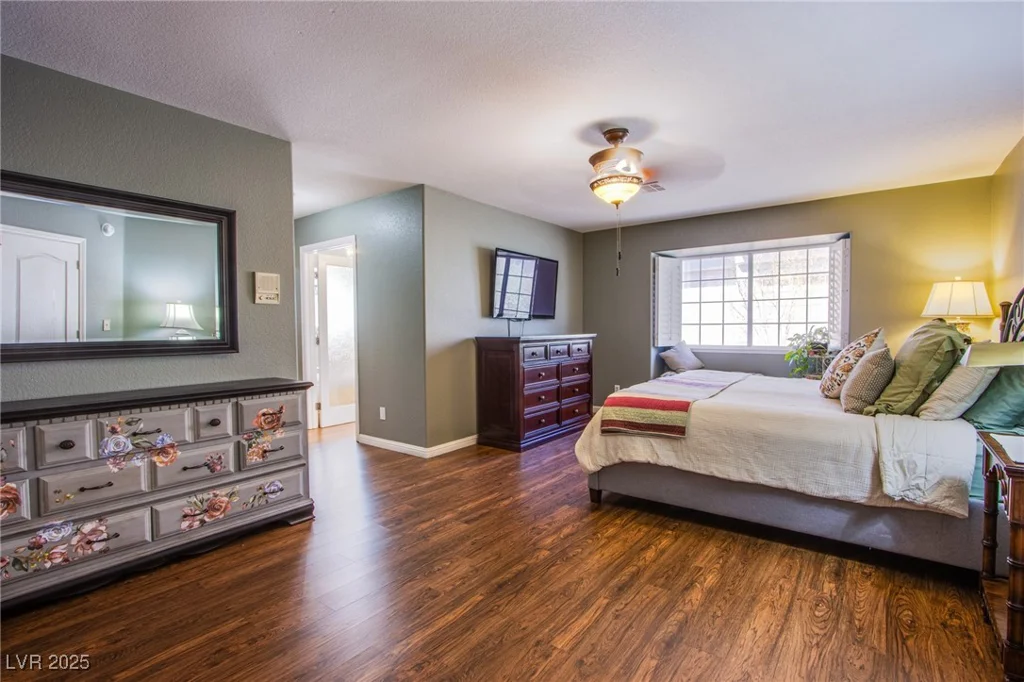 8205 Spanish Peak, Las Vegas, NV 89128