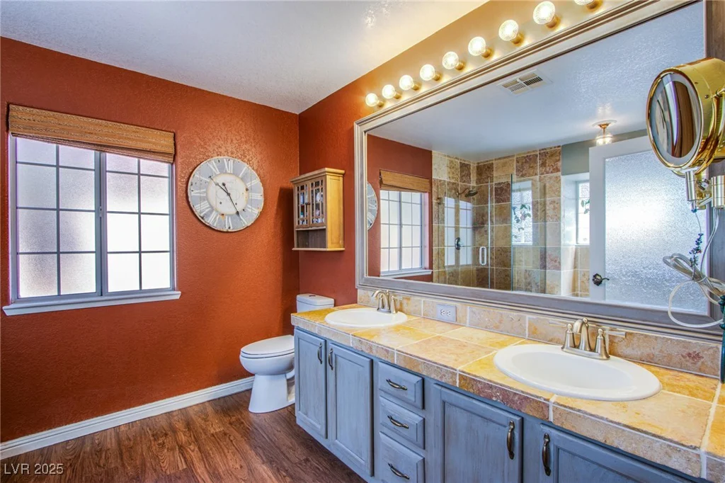 8205 Spanish Peak, Las Vegas, NV 89128