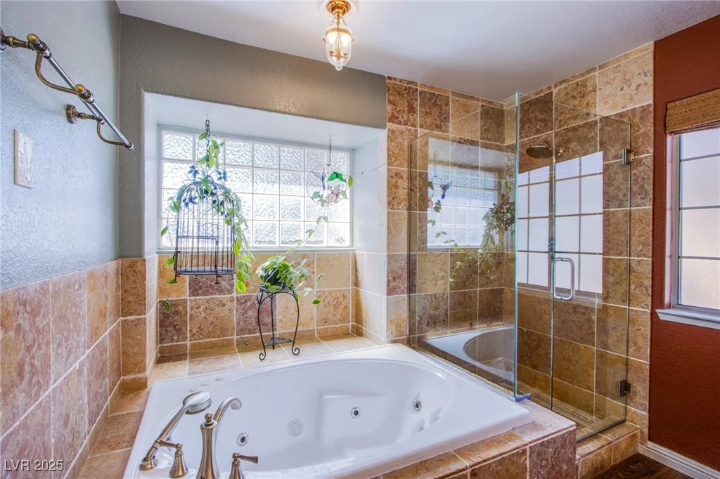 8205 Spanish Peak, Las Vegas, NV 89128