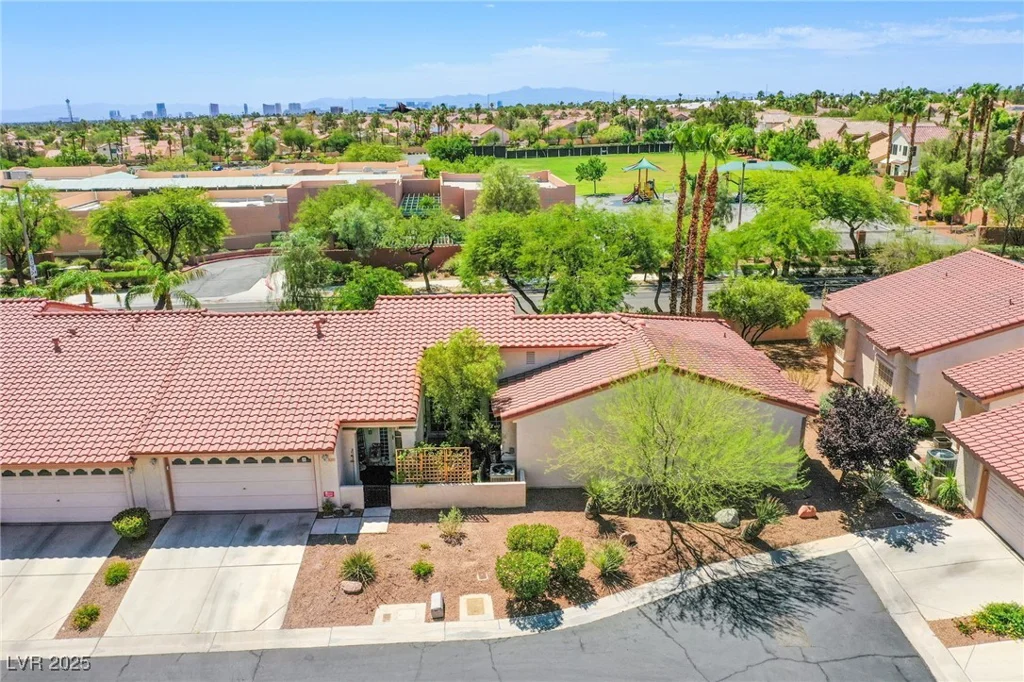 8205 Spanish Peak, Las Vegas, NV 89128
