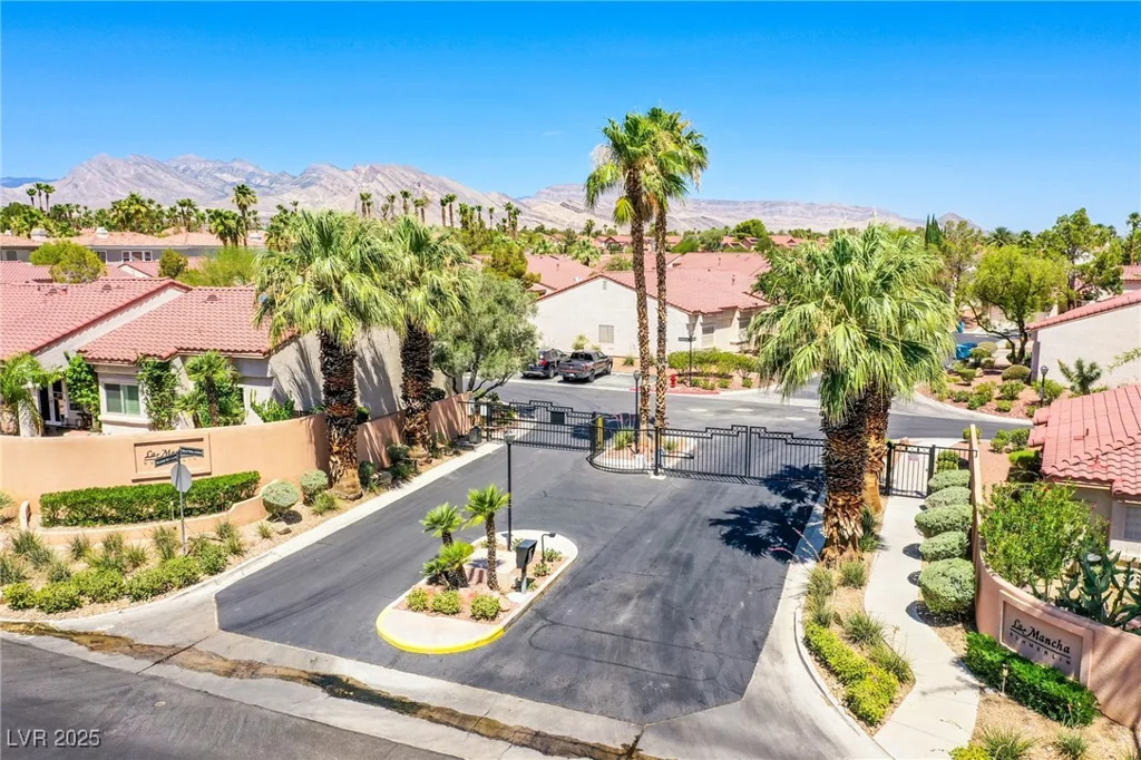 8205 Spanish Peak, Las Vegas, NV 89128