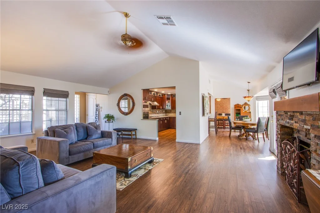 8205 Spanish Peak, Las Vegas, NV 89128
